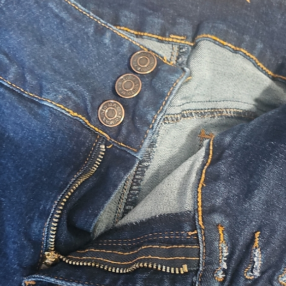 Stylish Dark Blue Women's Cropped Jeans - Picture 4 of 7